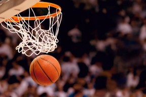 爱游戏app下载-当温网冠军遇上NBA篮网，科维托娃的跨界奇遇